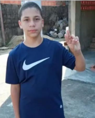 Carlinhos Maia defende dar “cacete” em agressores de garoto de 13 anos