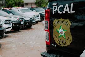 Agente da Polícia Civil de Alagoas é presa por desviar R$ 7,5 milhões