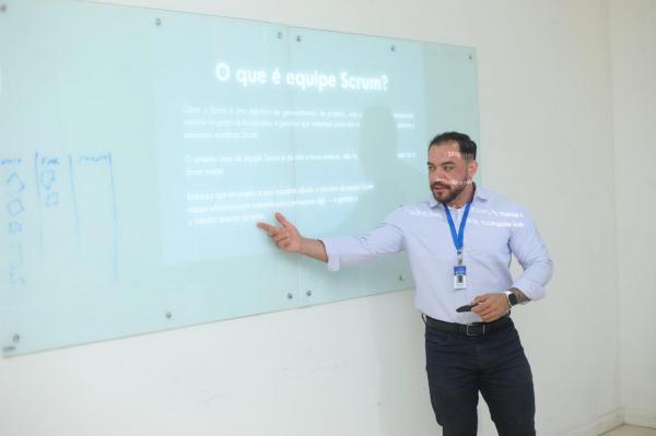 Escola de Governo abre edital para credenciamento de novos instrutores