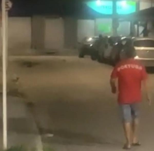 [Vídeo] Confusão entre torcidas em bar de Maceió termina em tiroteio e feridos