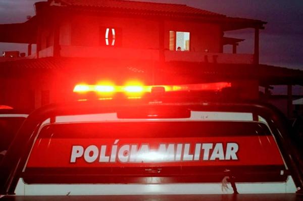 Ladrão atrapalhado: homem invade casa para furtar bicicleta e quebra a perna durante a fuga 