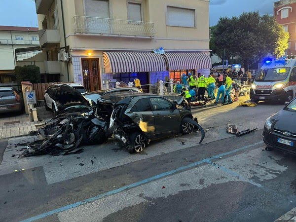 Brasileira atropela sete pessoas na Itália, deixando dois mortos e cinco feridos