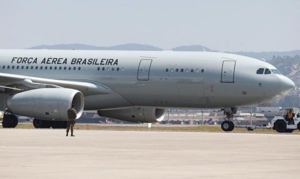 Raízes do Cedro: quinto voo decola do Líbano com 220 repatriados