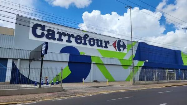 CEO do Carrefour na França diz que empresa vai parar de comercializar carne do Mercosul