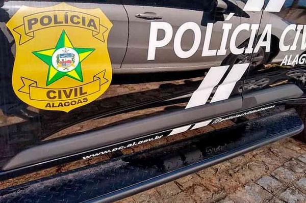 Mulher é presa em flagrante por estelionato na Ponta Verde por fazer PIX falsos 