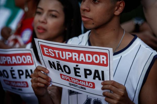 Governo publica resolução sobre aborto legal em crianças e adolescentes vítimas de violência