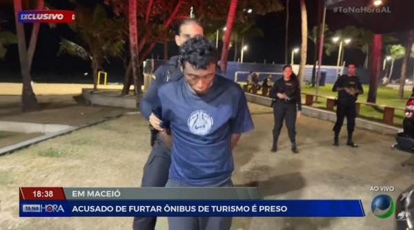 Polícia prende homem flagrado arrombando ônibus de turismo em Maceió