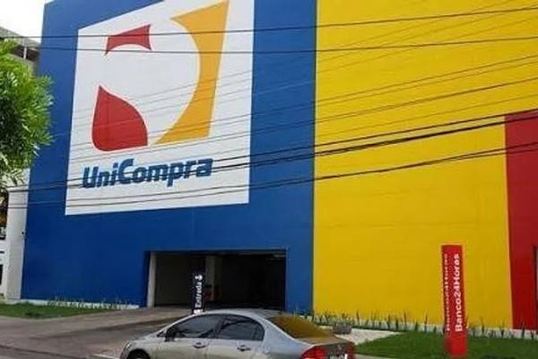 Supermercado da Ponta Verde é interditado pela Prefeitura de Maceió 