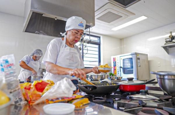 Educação de Maceió convoca 100 merendeiros aprovados no PSS para prova prática