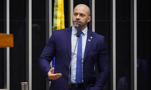 Moraes nega indulto a Silveira, mas o manda para o regime semiaberto