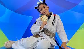 Alagoana de 6 anos vence campeonato Sul-Americano de jiu-jitsu no Rio de ﻿Janeiro