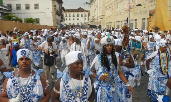 Bloco Filhos de Gandhy tira regra que proibia homens trans no desfile