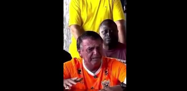 Bolsonaro chama petistas de feias e 'incomíveis'