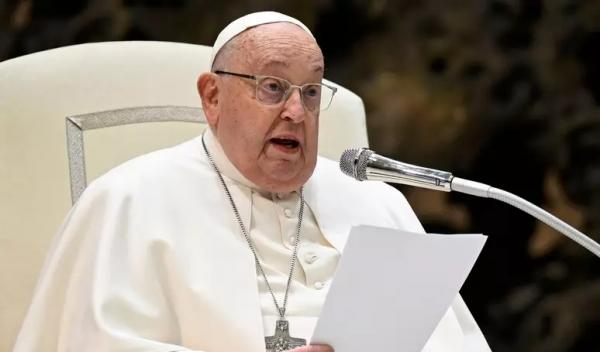 Saúde do Papa melhora após 23 dias, informa Vaticano