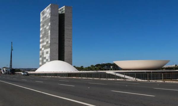 Congresso e Judiciário retomam sessões após feriado de Carnaval