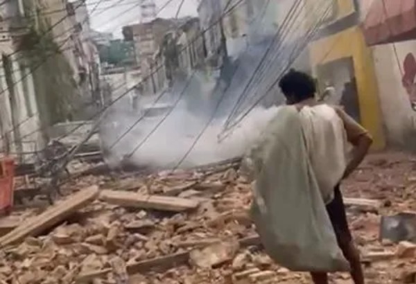 Casarão desaba no centro do Rio de Janeiro; uma pessoa morre