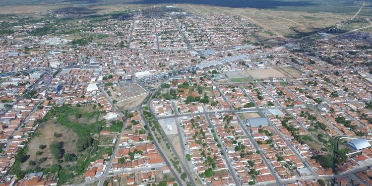 Edital lançado: Prefeitura de Delmiro Gouveia abre seleção para a Educação
