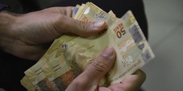 Correspondente bancário tem prisão preventiva decretada por desviar mais de R$ 720 mil de 67 clientes em Alagoas