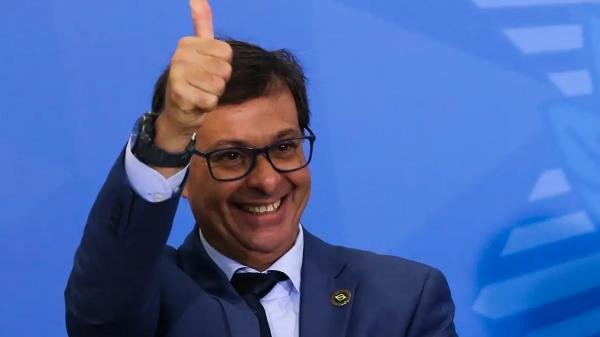Polícia Federal prende ex-ministro do Turismo Gilson Machado