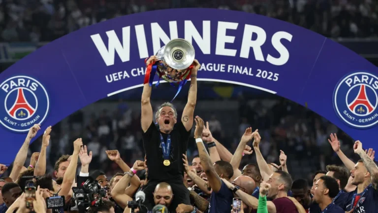 Copa do Mundo de Clubes começa com PSG e Manchester City favoritos