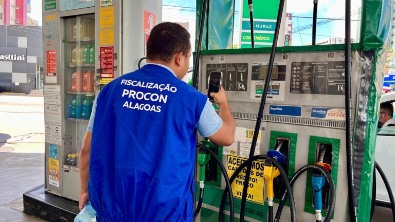 Procon Alagoas intensifica fiscalização em postos que não repassam redução de preço da gasolina
